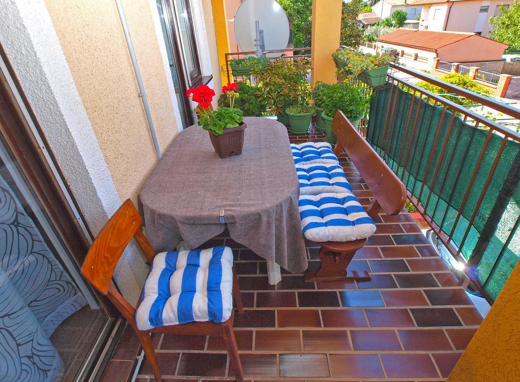 Apartment Snezana 1200 Fažana Zewnętrze zdjęcie